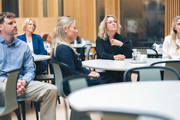 En gruppe på PRINCE2 sertifisering for bedrifter